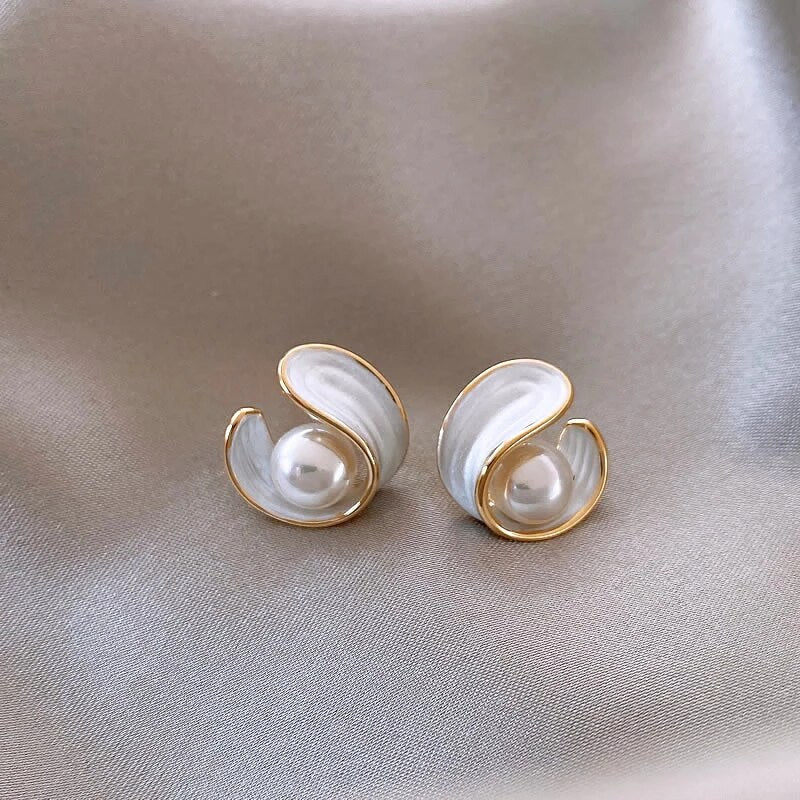 Iris | Pendientes dorados de ópalo y perla
