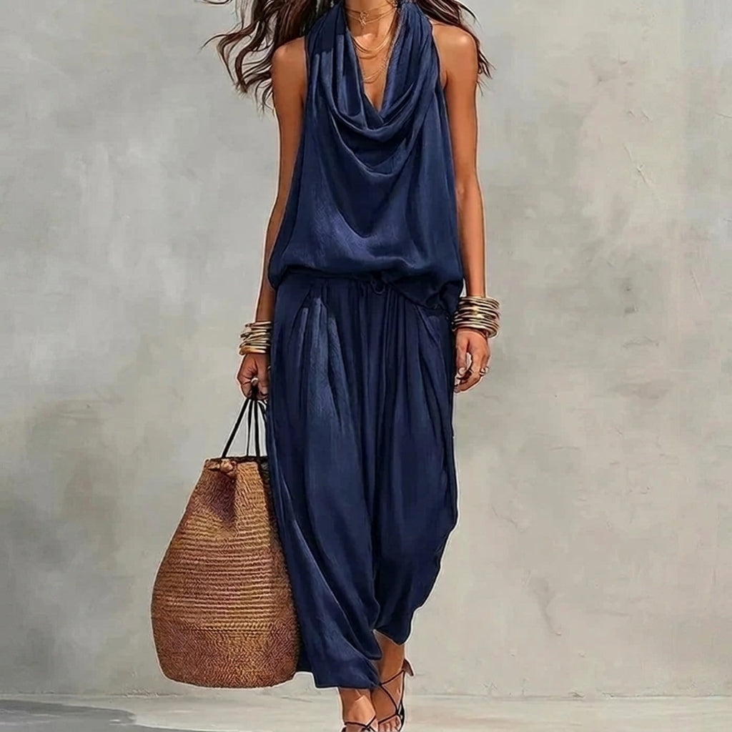 Ámbar | Conjunto fluido de top halter drapeado y pantalón