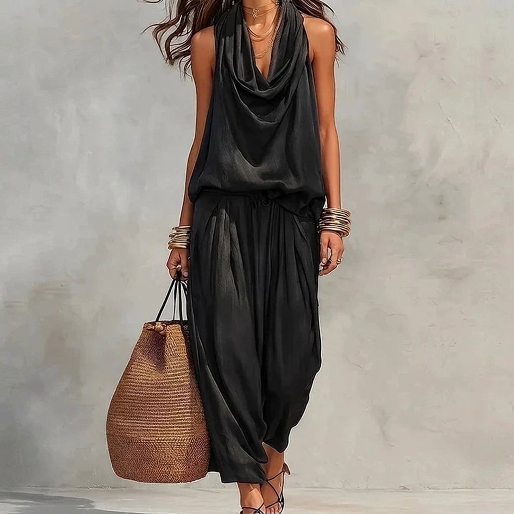 Ámbar | Conjunto fluido de top halter drapeado y pantalón