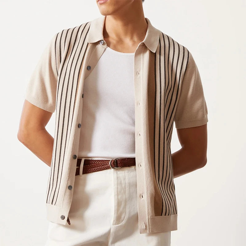 Polo con tapeta de botones