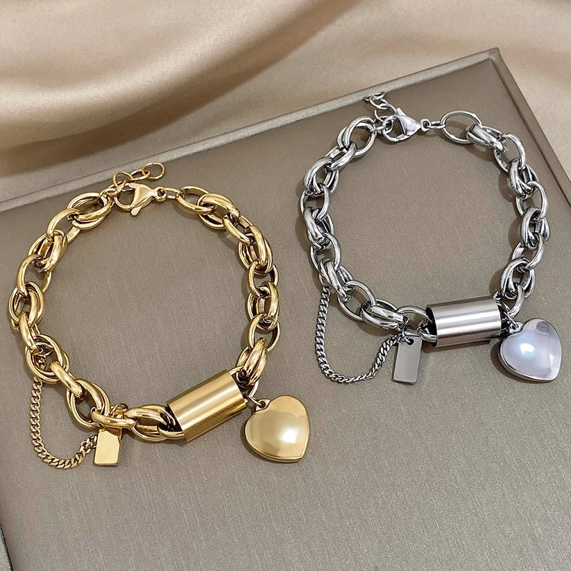 Julieta | Pulsera de cadena dorada con corazón